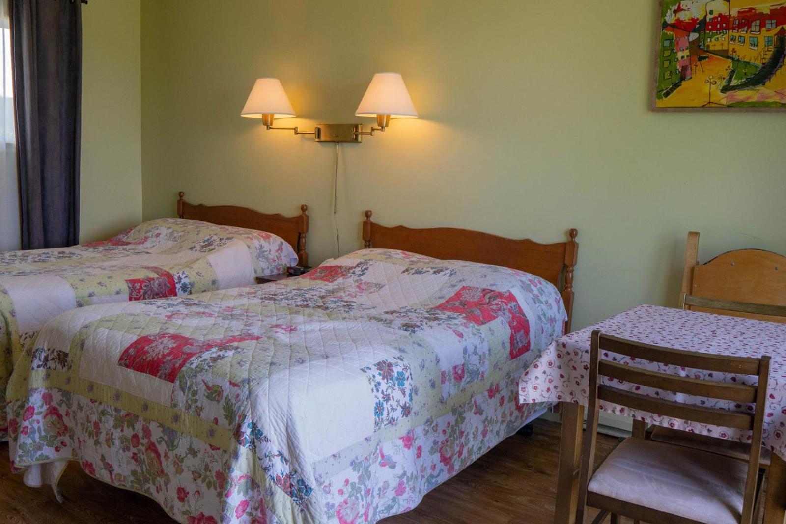 Motel Cap Blanc Kamouraska Eksteriør billede