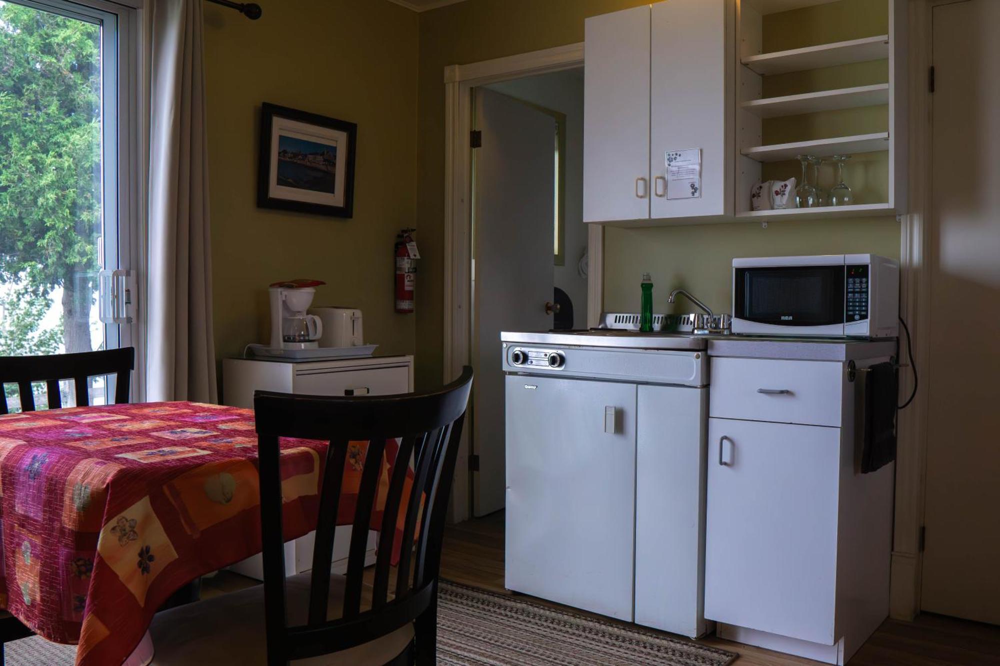 Motel Cap Blanc Kamouraska Eksteriør billede