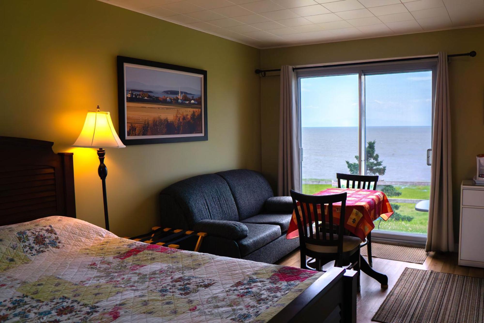 Motel Cap Blanc Kamouraska Eksteriør billede