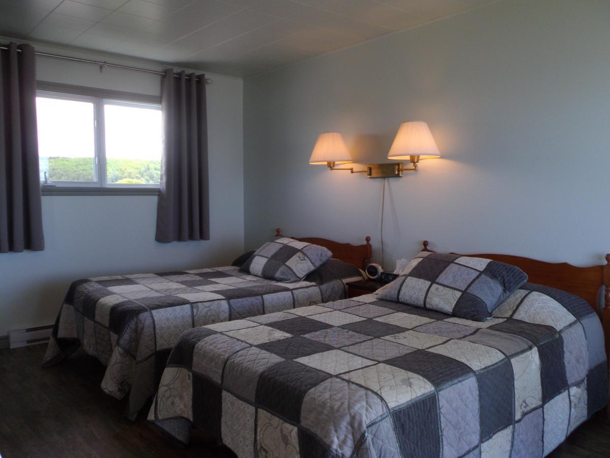 Motel Cap Blanc Kamouraska Eksteriør billede